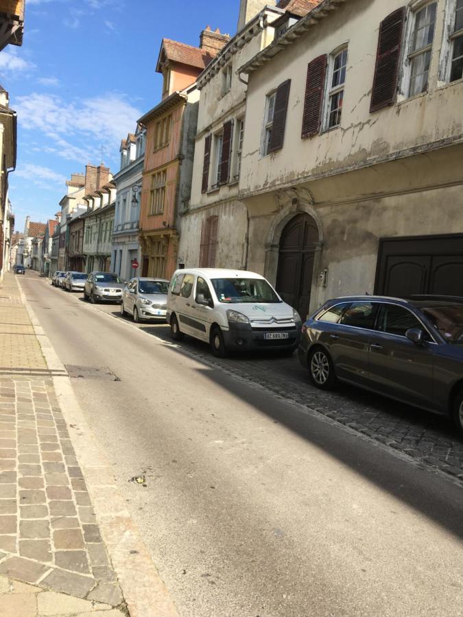 La Garconniere de Troyes Apartment Exterior foto