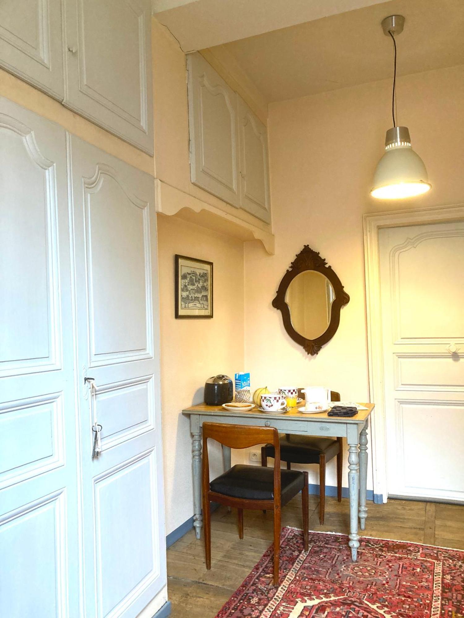 La Garconniere de Troyes Apartment Exterior foto