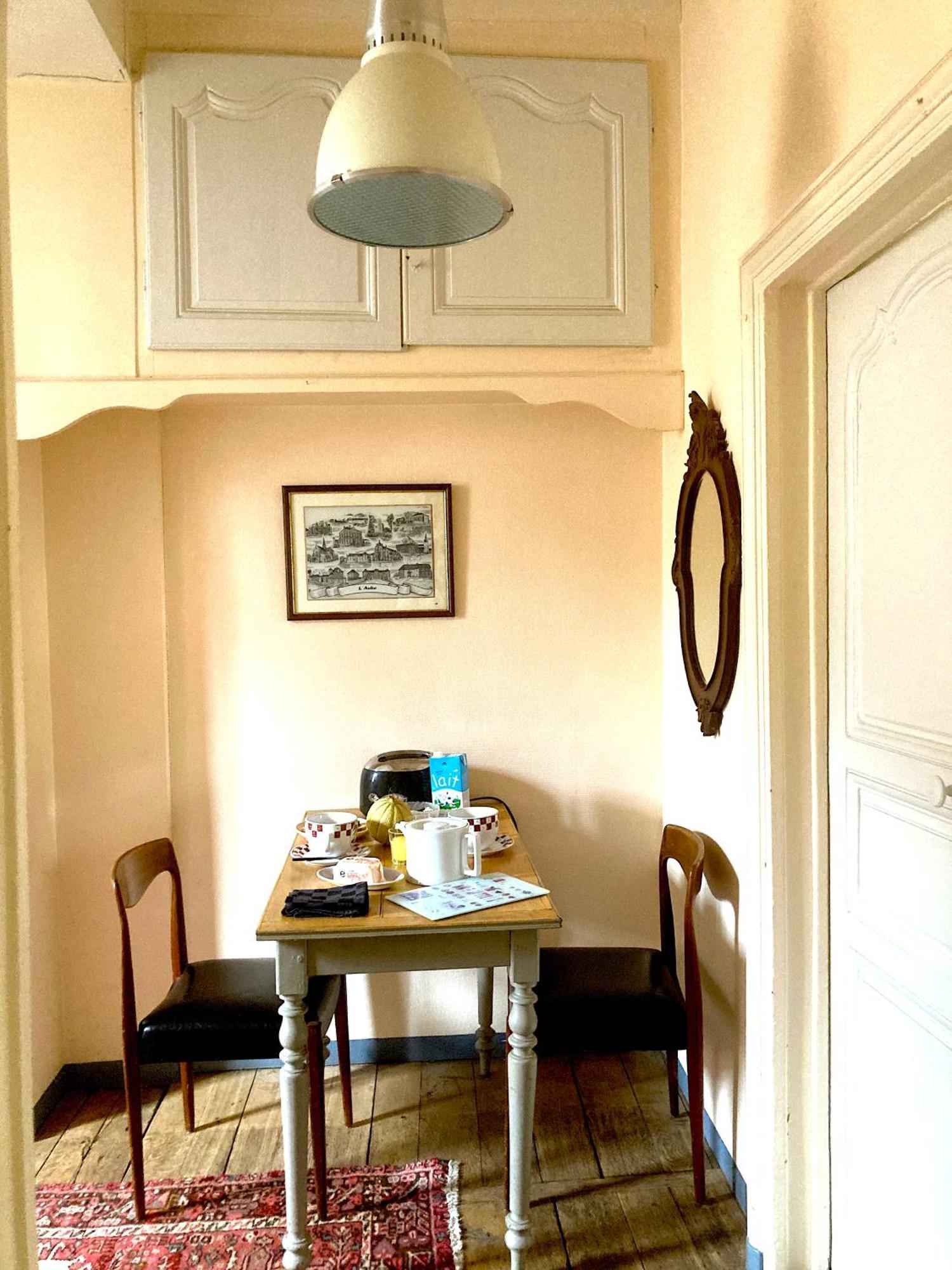 La Garconniere de Troyes Apartment Exterior foto